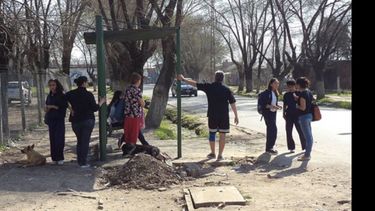 (Quiero Villa Rosa). El flamante refugio colocado frente a la Escuela 14..