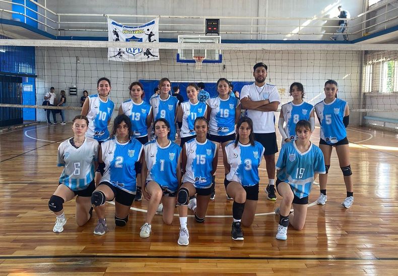 Las inferiores femeninas de Peñarol Pilar llegan a la Metropolitana.