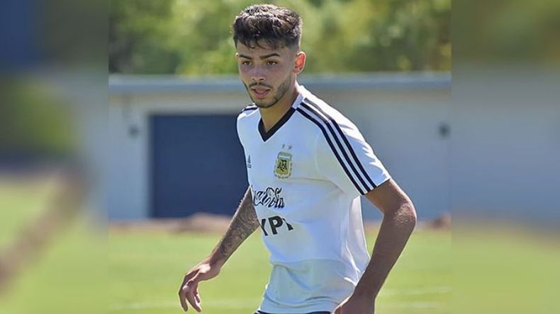 Santi Simón está dentro de los 29 jugadores de la preselección que siguen buscando el pasaje definitivo..