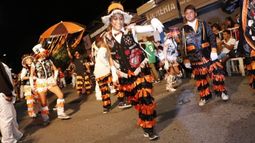 Una muestra del esfuerzo y el talento que cada comparsa local le pone a las presentaciones. En la primera noche desarrollada en Derqui, desfilaron 10 agrupaciones..
