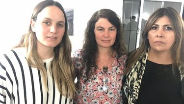 MUJERES. Belaustegui, Wanger y González, tras el encuentro de anoche. .