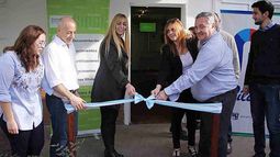 ÚLTIMO. Ducoté y De la Torre reinauguraron el Registro Civil de Del Viso..