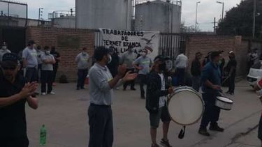Los trabajadores advierten que podría haber desabastecimiento de Fernet..