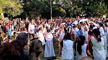 la comunidad de zelaya celebro los 125 anos de la escuela 12