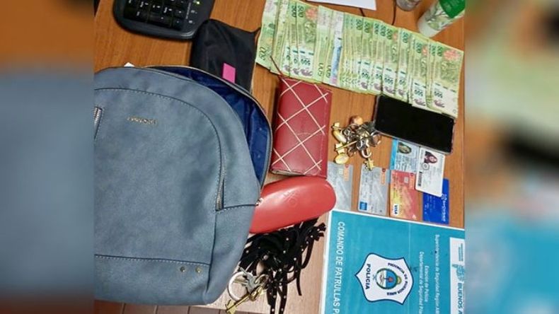 BOTÍN. Parte de los elementos incautados a los detenidos..