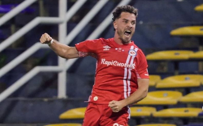 Tomás Molina lleva 17 goles en la temporada entre Copa y Liga Profesional.