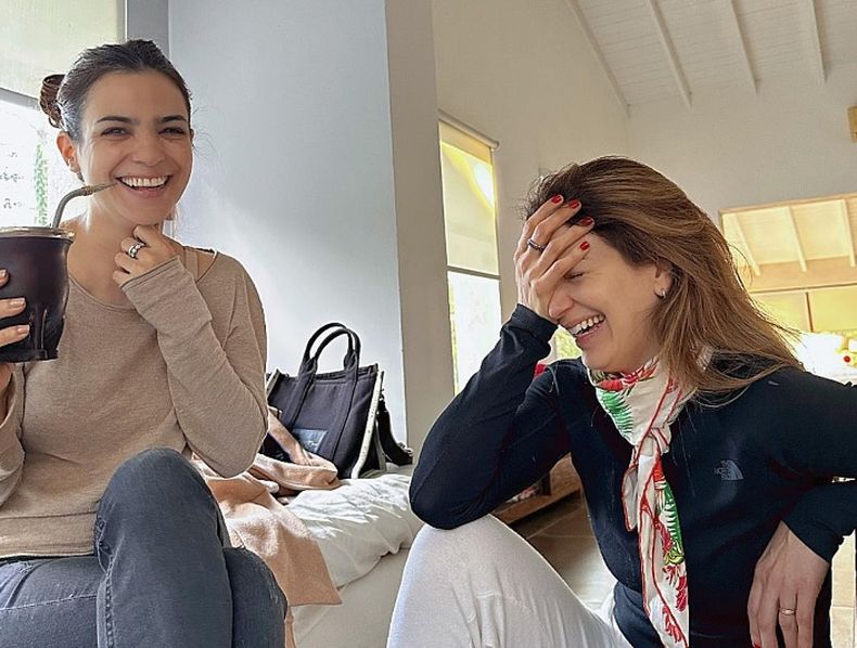 Amigas son las amigas. “28 años de amistad. Nuestras tardes de charlas y mate como si el tiempo no hubiera pasado”, el afectuoso posteo que la actriz Agustina Cherri le dedicó a Marcela Kloosterboer tras su encuentro de esta semana.
