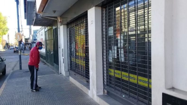 Cerrado. El martes, la sucursal Pilar del Correo cerró por casos sospechosos, que finalmente dieron resultado negativo. .