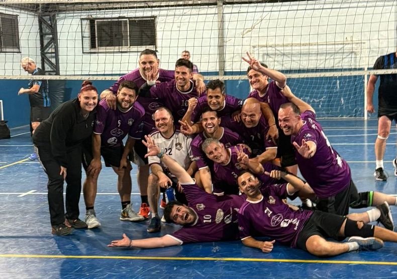 El festejo de los Pibes de Sinergia Pilar por el pasaje a la final.