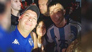 Festejos en Pilar, obelisco y Gualeguay, en este caso con Lisandro Martínez. Martín Quiñones..