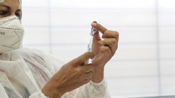 La cifra de personas con covid subieron 190% en agosto en el país. Cuáles son las precauciones que hay que tener en cuenta