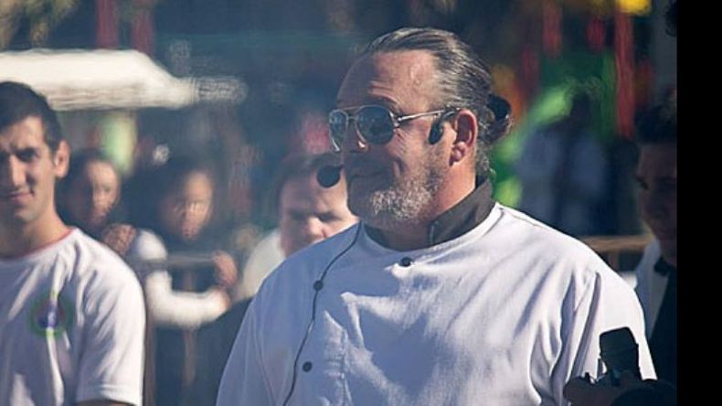 Alejandro Oliveto ya cocinó arroz con pollo..