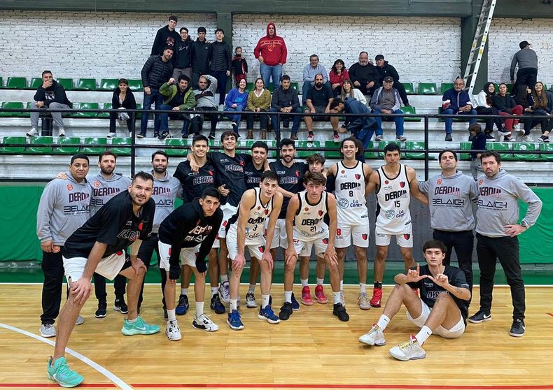 Presidente Derqui se adelantó 1-0 en Villa Urquiza.