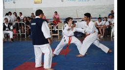 COMBATE. La mayor atracción del Torneo Internacional se dio con el Kumite..