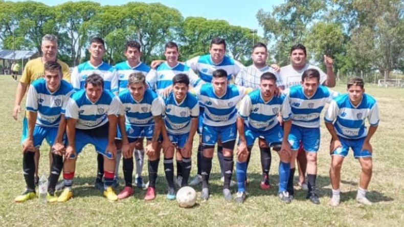 PUNTERO. La formación de San Alejo, que lidera su grupo de la categoría Libres..