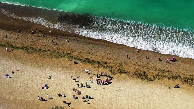 Una playa argentina, en la Patagonia, fue elegida entre las cinco mejores de Sudamérica