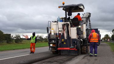 ¡Sumamos nuevas obras en las Rutas Provinciales Nº 2 y Nº 6! Se trata de la repavimentación de más de 280 kilómetros en dos corredores troncales para la producción y el turismo en el territorio bonaerense. Ministerio de Infraestructura y Servicios Públicos / @MInfraPBA