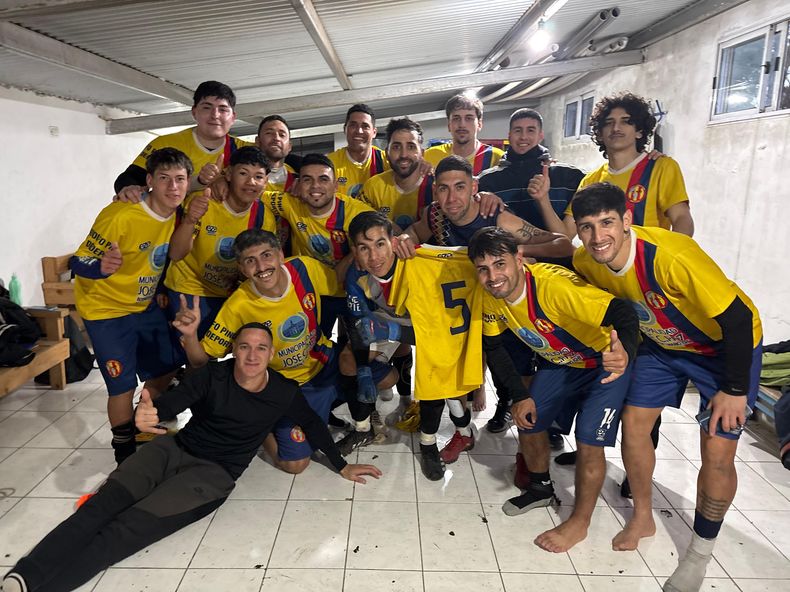 LUCHA. Am&eacute;rica no se da por vencido y sue&ntilde;a con evitar el descenso en las dos fechas finales.