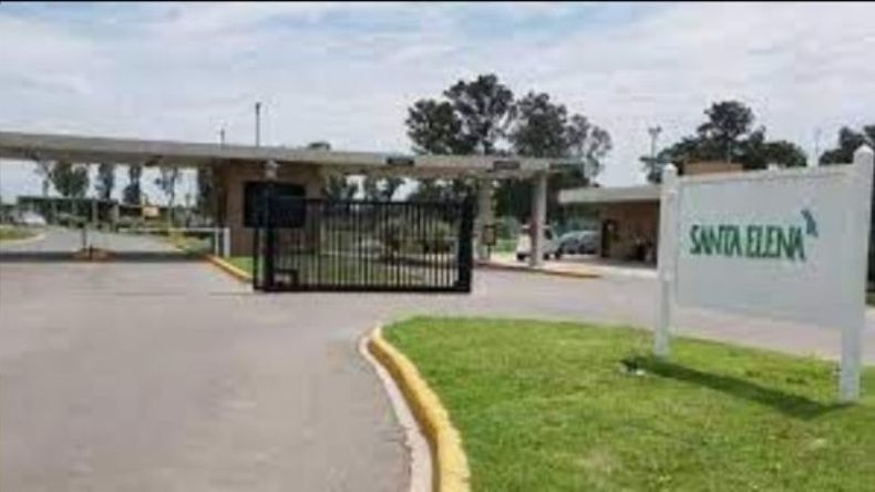 SANTA ELENA. El barrio privado donde ocurrió el ataque. .
