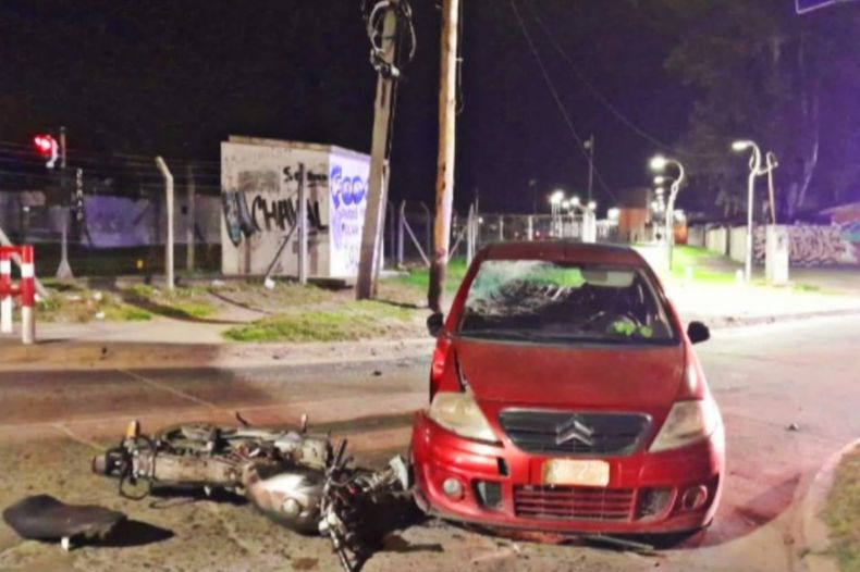 El motociclista se encuentra internado en grave estado en el Hospital Central de Pilar.&nbsp;