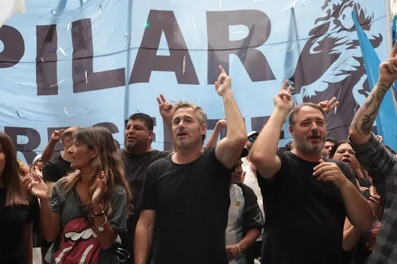 PILARENSE Achval junto a Santiago Laurent en el Da de la Memoria