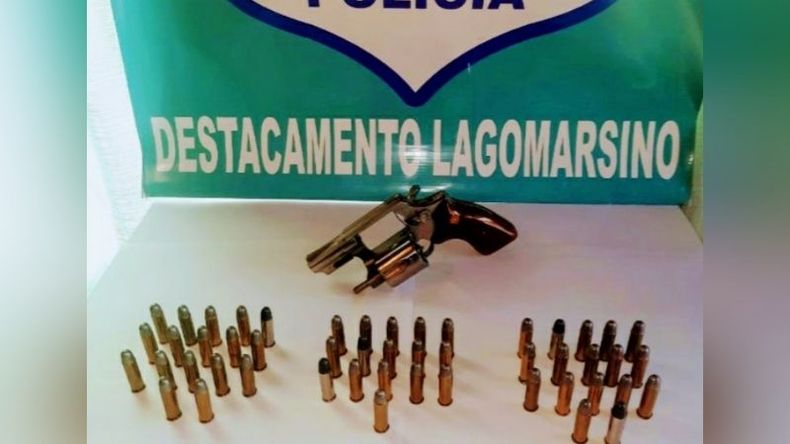 En la casa del detenido se secuestró una pistola y 50 proyectiles. .