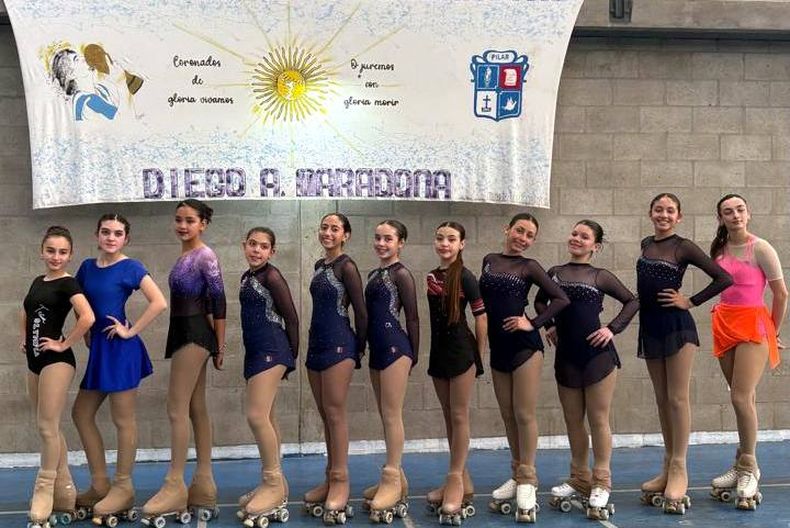 CLASIFICADAS. Las 11 representantes del Patín Artístico de Pilar.
