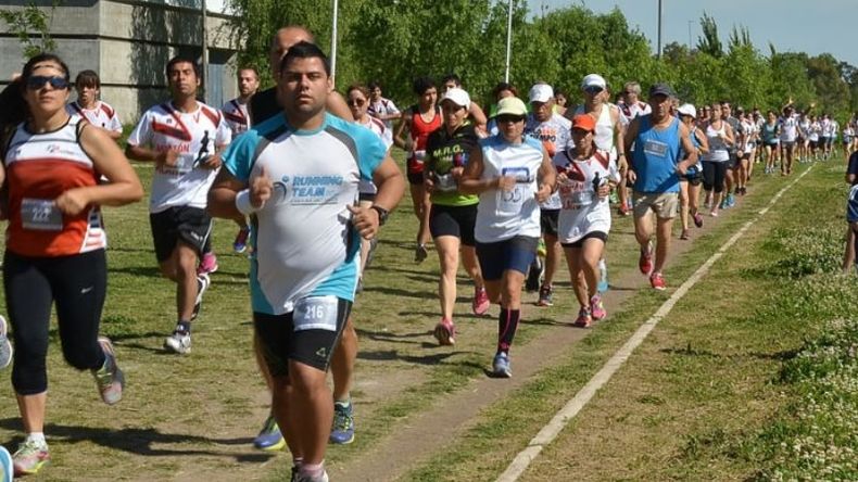 300 corredores asistieron en 2015..