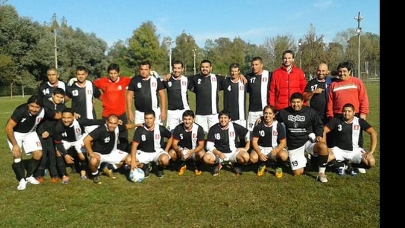 EFICAZ. Libertad goleó 5-1 a El Fortín y el domingo visita al puntero Arsenal..
