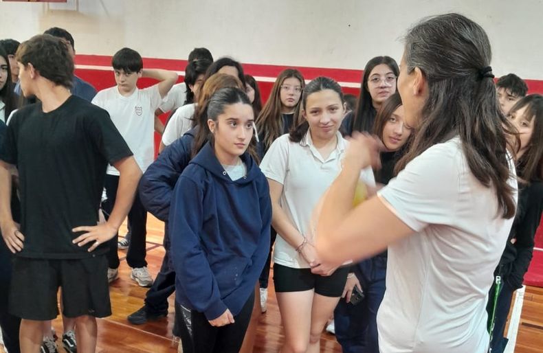 Rochi Lescano participó de dos jornadas junto a los alumnos del Instituto Modelo de Pilar.