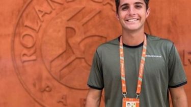BAUTISMO. Taverna en Roland Garros. Quiere terminar el año entre los 100. .