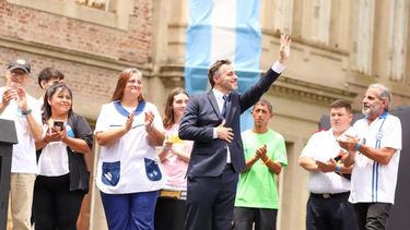 ACOMNPAÑADO. Achával llegó a la asunción junto a representantes de distintos sectores. &nbsp;