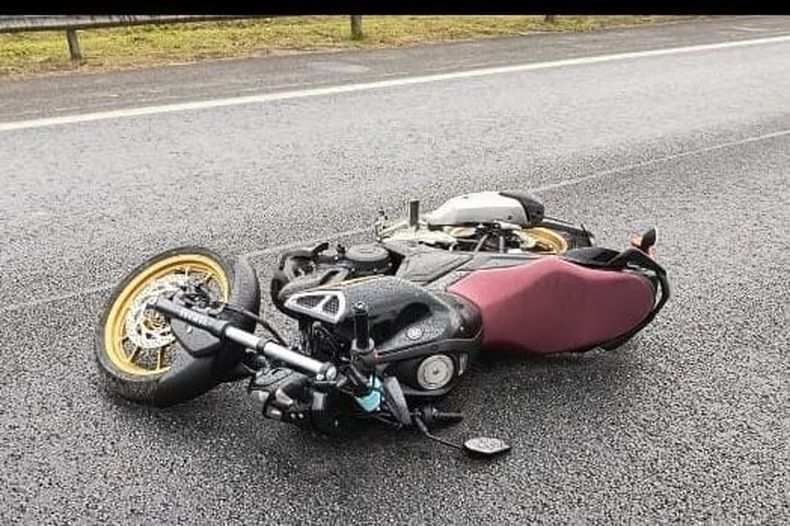 La moto de la víctima, un joven de 21 años domiciliado en Pilar.
