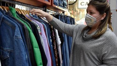 PARA ABAJO. Con un 9% de caída, indumentaria arrastro al resto de los rubros..