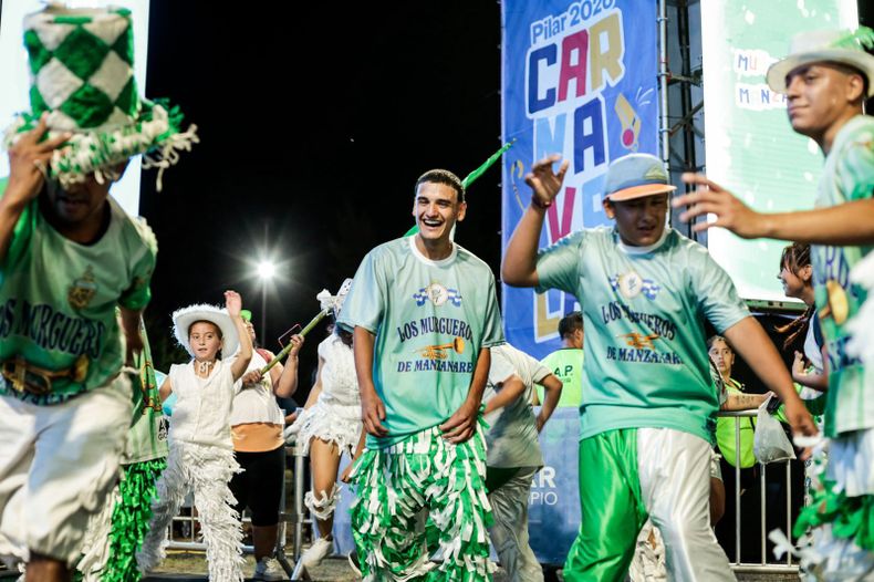 En la segunda jornada de carnavales desfilaron ocho murgas de distintas localidadesnbsp