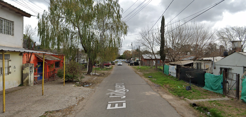 El macabro hallazgo se produjo en una vivienda de la calle El Jilguero al 100.