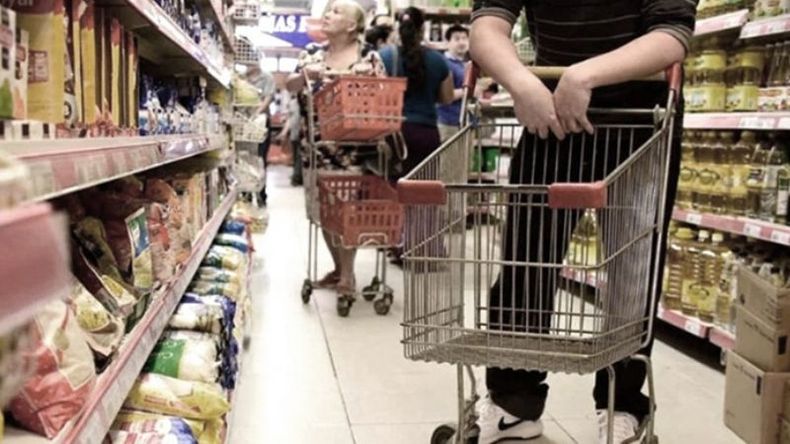 CONTROLES. El programa busca que los consumidores denuncien los incumplimientos de los súper..