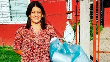 Pabla, con su red de costureras solidarias, lleva confeccionados unos 70 mil barbijos. .