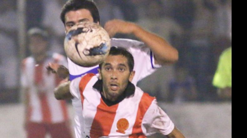 CARA A CARA. Argentinos y Unión jugaron la Copa Del Viso, en diciembre pasado..