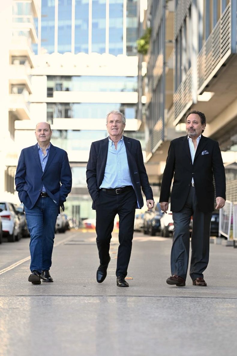 Equipo de MRA+A.