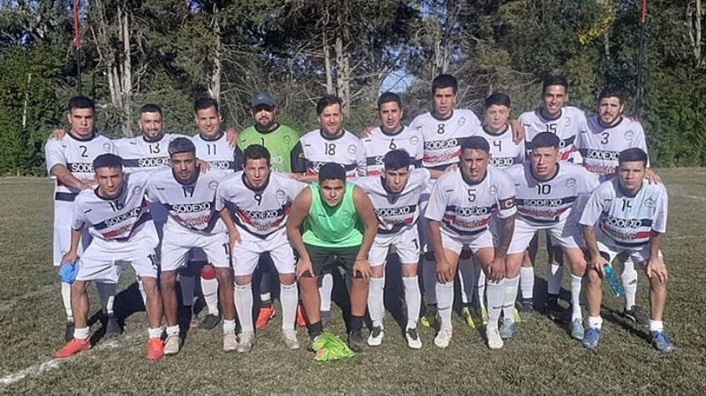 Villa Rosa no pudo mantener el liderazgo en José C. Paz..