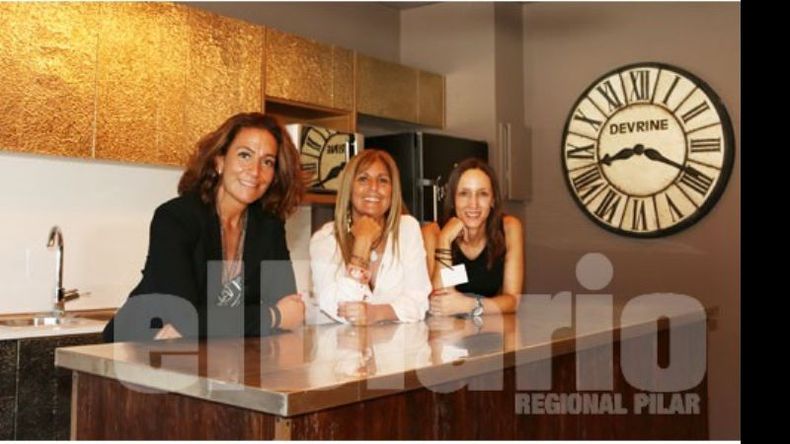 La diseñadora Lorena Toledo y las arquitectas Mónica Carmona y Agustina Trono, en “Free Will”, un espacio “donde los sentidos juegan ante estímulos”. Recibieron mención especial “al decorador que mejor trasmitió su sueño a través de la decoración”..