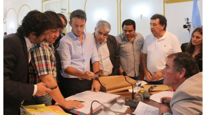 DIVIDIDOS. El proyecto se aprobó a pesar de la negativa oficialista y sus aliados..