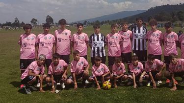 FORMACIÓN. Los chicos de la 2012 de Real Pilar ya son semifinalistas.