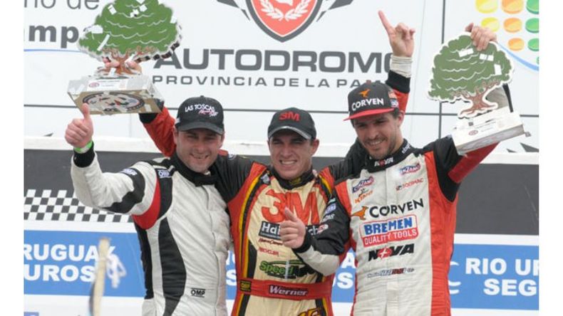 FELICIDAD. Ledesma, Werner y Rossi, en el podio de Toay..