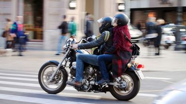 SUBITE A MI MOTO. DiDi incursiona en los traslados sobre vehículos de dos ruedas..