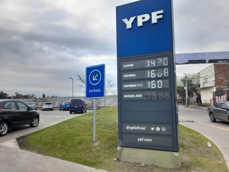 AUMENTO. Del 21 de julio al 22 de agosto, el aumento fue de $60 por litro.