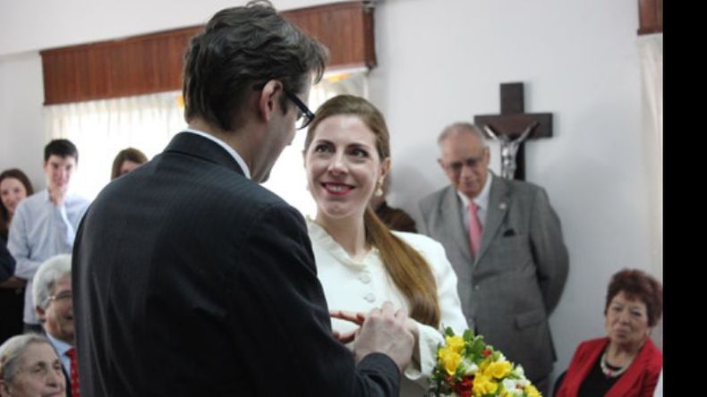 Sí, quiero. La cantante Julieta Rosso se casó el viernes, en Pilar..