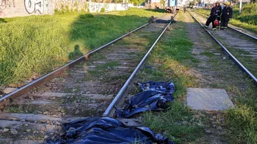 ESCENA DEL ACCIDENTE FATAL. La víctima tenía unos 50 años y todavía no fue identificada.