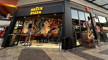 Hell´s Pizza abrió un nuevo local en el primer piso del shopping Las Palmas del Pilar.&nbsp;